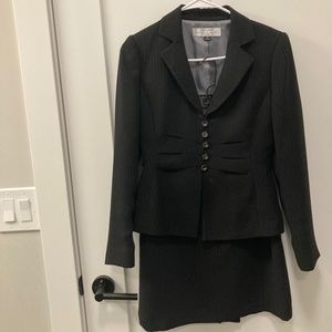 Tahari Suits Jacker+skirt 2P